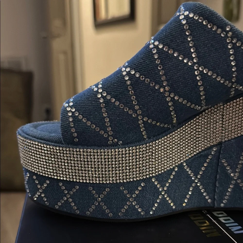 Cape Robbin❣️ Blue Denim Platform Wedge Mules/Slip-ons Women's Size 7 New in box